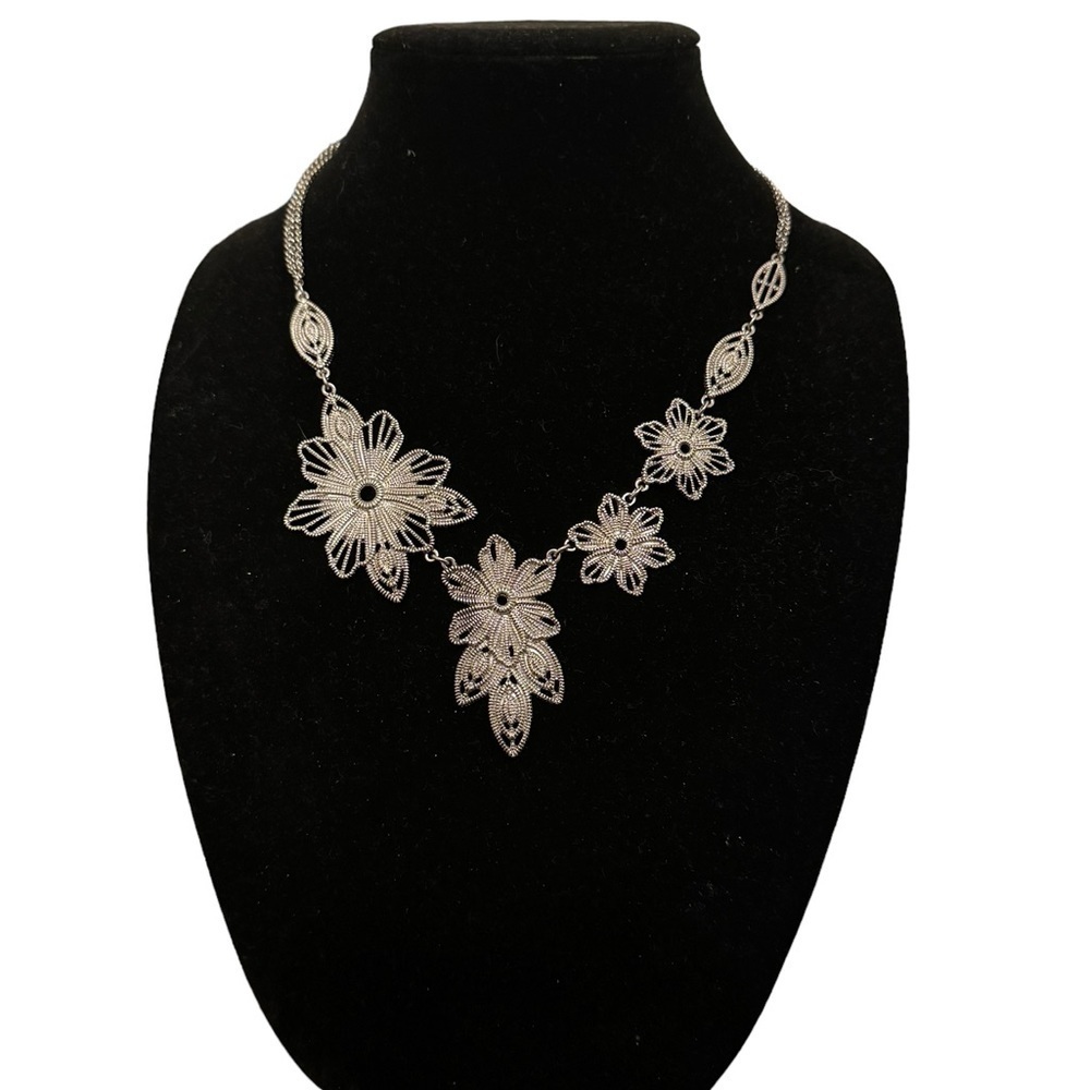 Simply Vera Wang Silver-tone Flower Statement Necklace